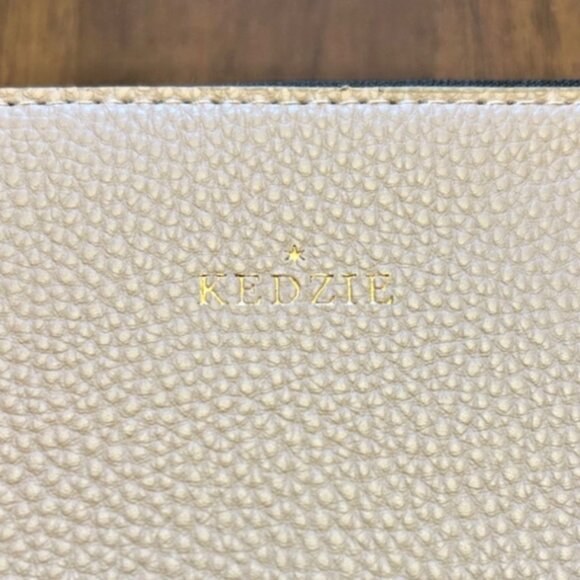 NWT Kedzie Vegan Leather Crossbody Bag Tan Small Removable Straps Zip Closure - Picture 3 of 16